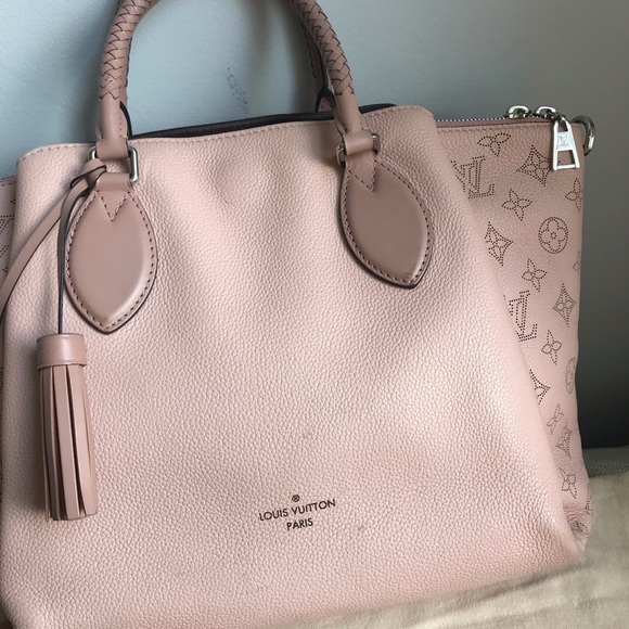 ❌SOLD❌ 2018 Louis Vuitton Mahina Haumea Leather Bag - Picture 8 of 15